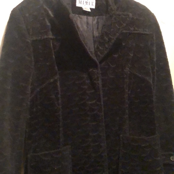 MIXIT vintage plush textured coat. Size L - Picture 3 of 6